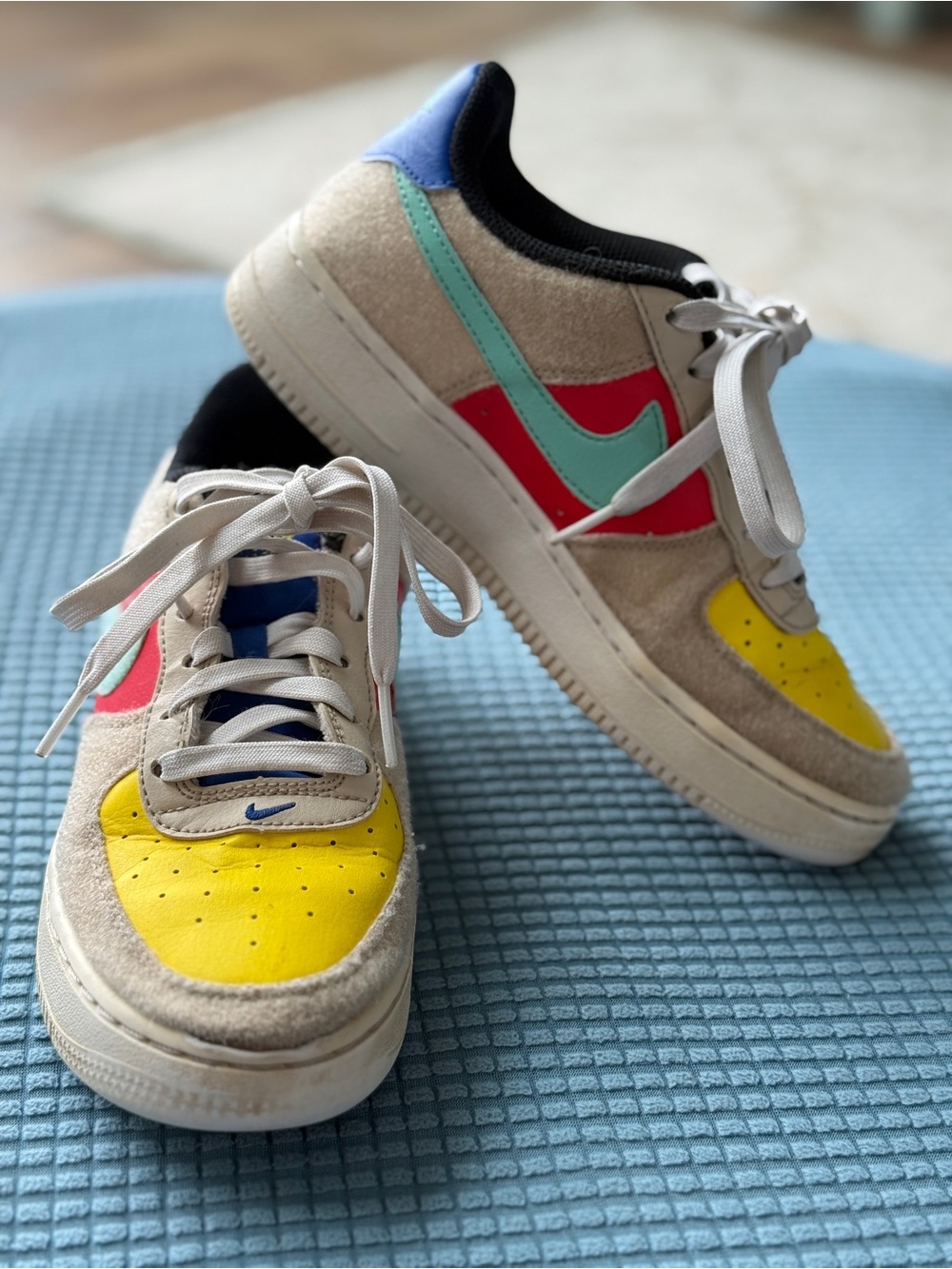 AIR FORCE 1 LOW GS 'MULTI-COLOR VELCRO' size 3.5 youth.